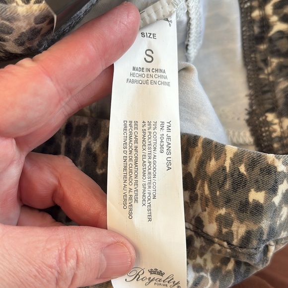 Royalty for Me Leopard Print Ankle Jeans Pants NWT Size Small Mid Rise Stretch - Picture 9 of 10
